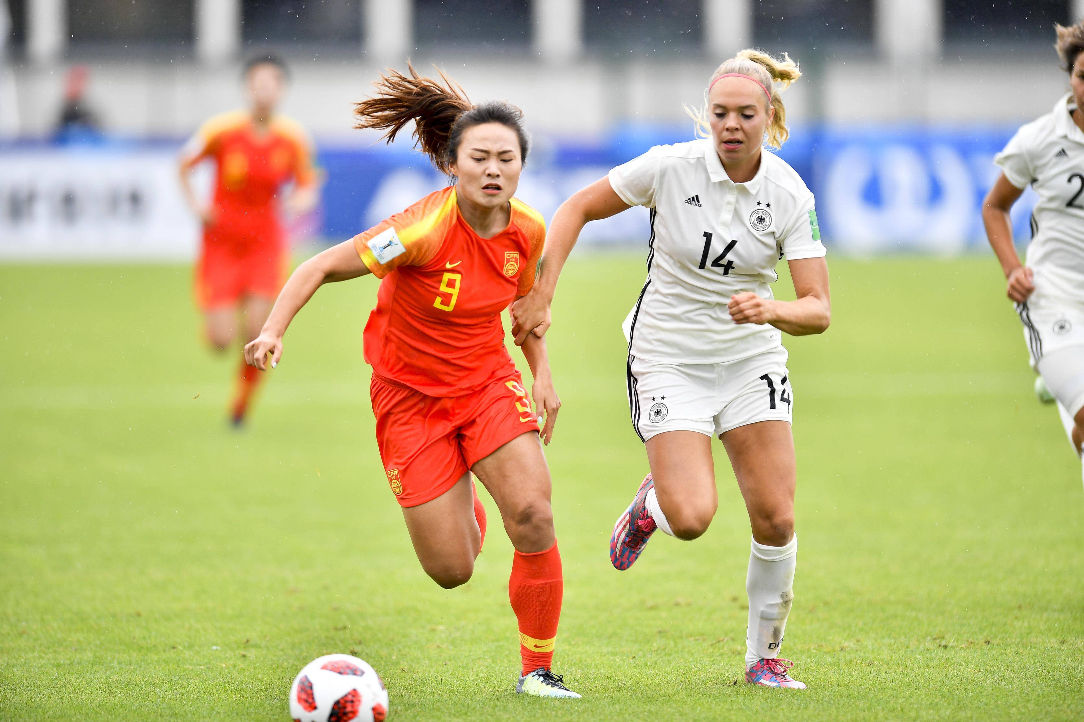 包含国际比赛：中国女足新一轮胜利引燃热情的词条