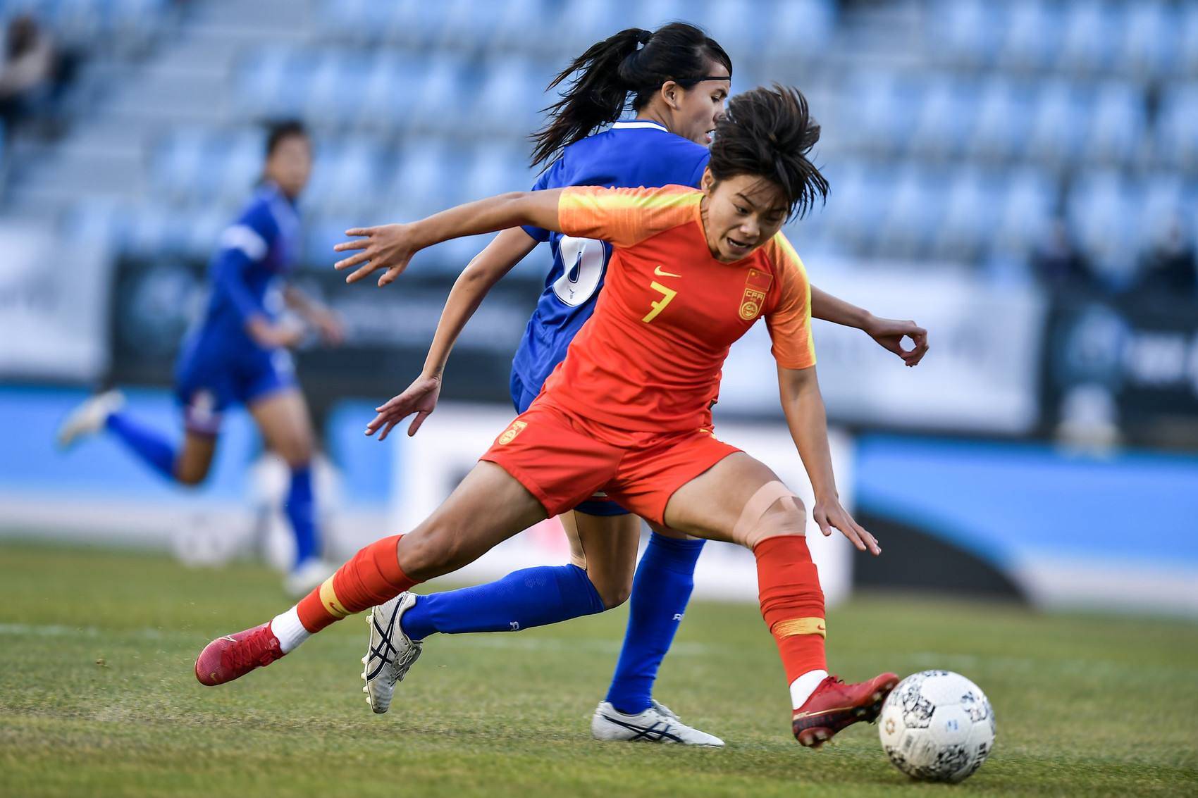 日本女足逆袭，大胜对手晋级决赛