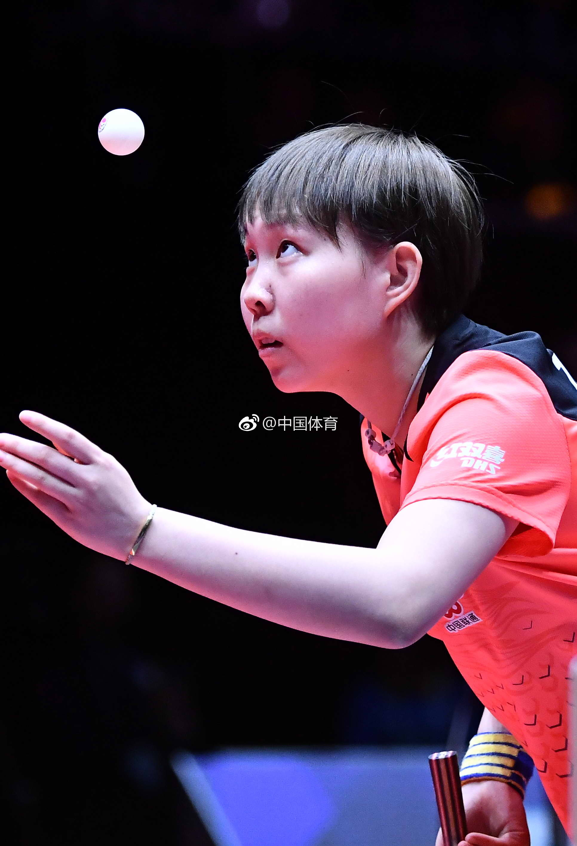 白俄罗斯队取得争议胜利,备受瞩目 白俄罗斯队取得争议胜利,备受瞩目