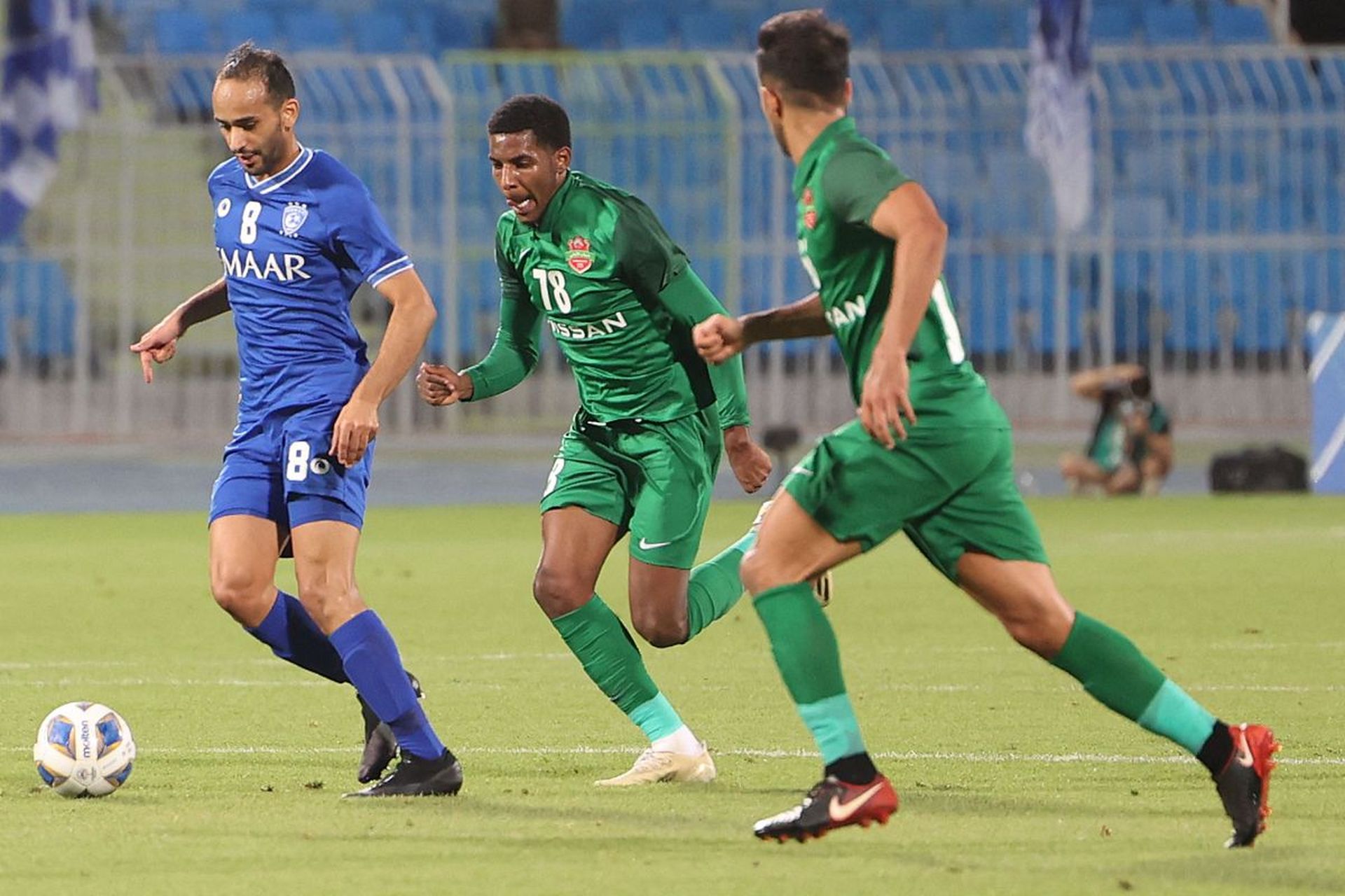 白俄罗斯队取得争议胜利,备受瞩目 白俄罗斯队取得争议胜利,备受瞩目