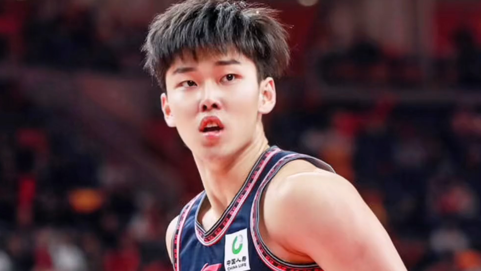 关于篮球联赛中一支球队的传奇新晋球员走红?的信息 关于篮球联赛中一支球队的传奇新晋球员走红?的信息