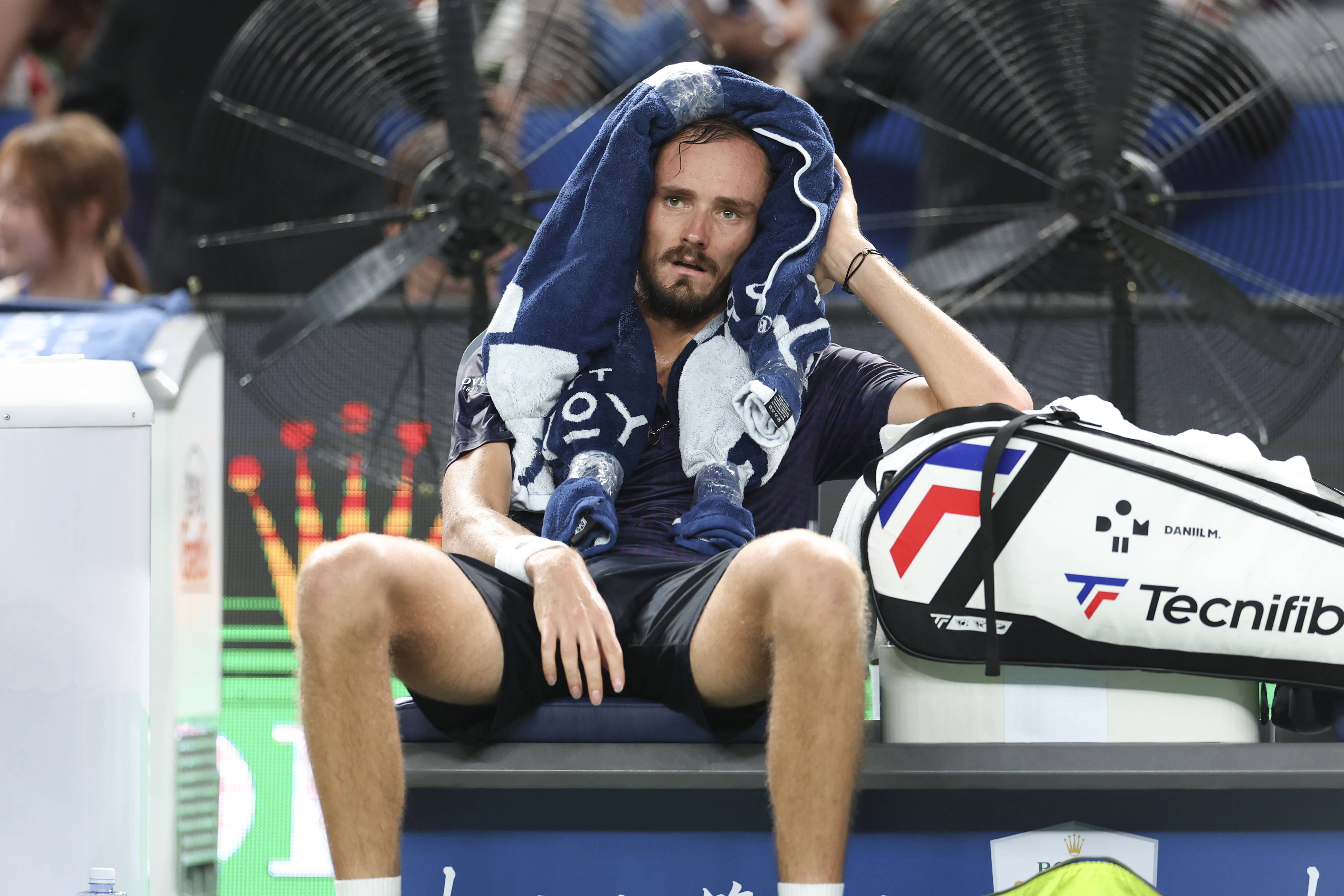 温网完胜ATP总决赛，梅德韦杰夫统治全场